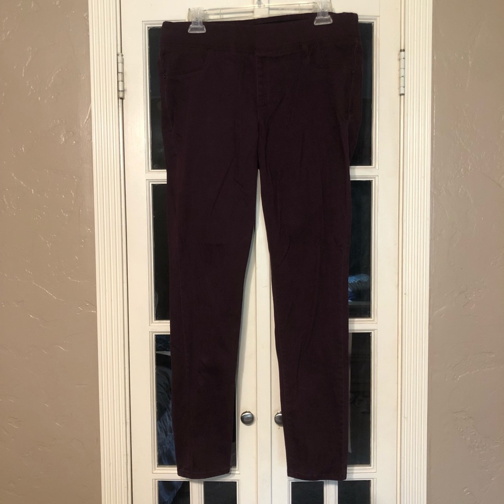 Old Navy Rockstar Mid-Rise Jeggings. Size 12.